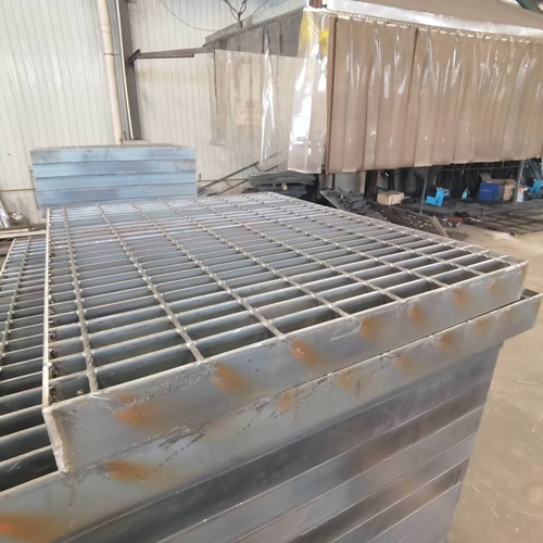 智能工廠里的鋼格板，不只是鋪地那么簡單