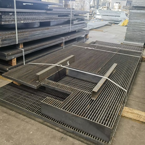 鋼格柵板為什么能承重原來靠的是這個