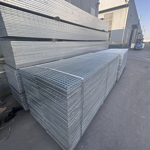 鋼格板的隱形實(shí)力揭秘，遠(yuǎn)比你想象的強(qiáng)大